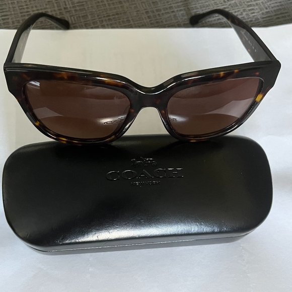 Coach Polarized Sunglasses - Picture 1 of 9